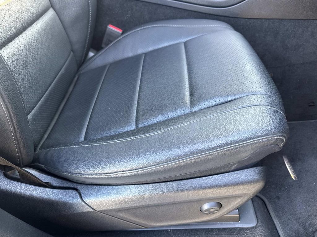 Used 2021 Mercedes-Benz GLE 350 4MATIC image 12