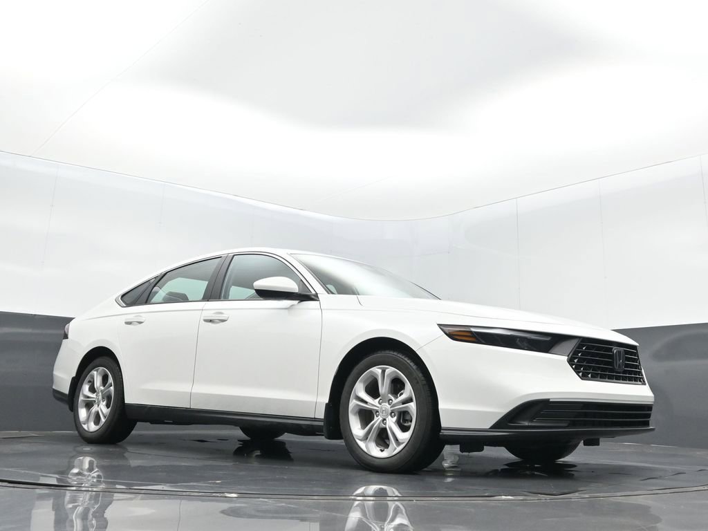 Used 2025 Honda Accord LX image 26