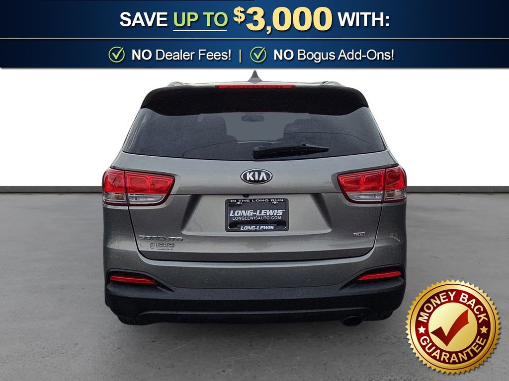 Used 2017 Kia Sorento LX w/ LX Convenience Package image 5