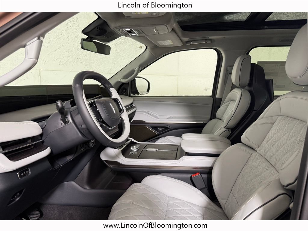 New 2025 Lincoln Navigator L Black Label AWD/4WD image 23