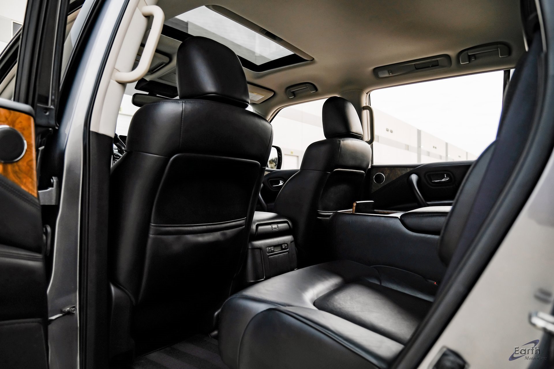 Used 2021 Nissan Armada SL w/ Captain's Chairs Package image 77