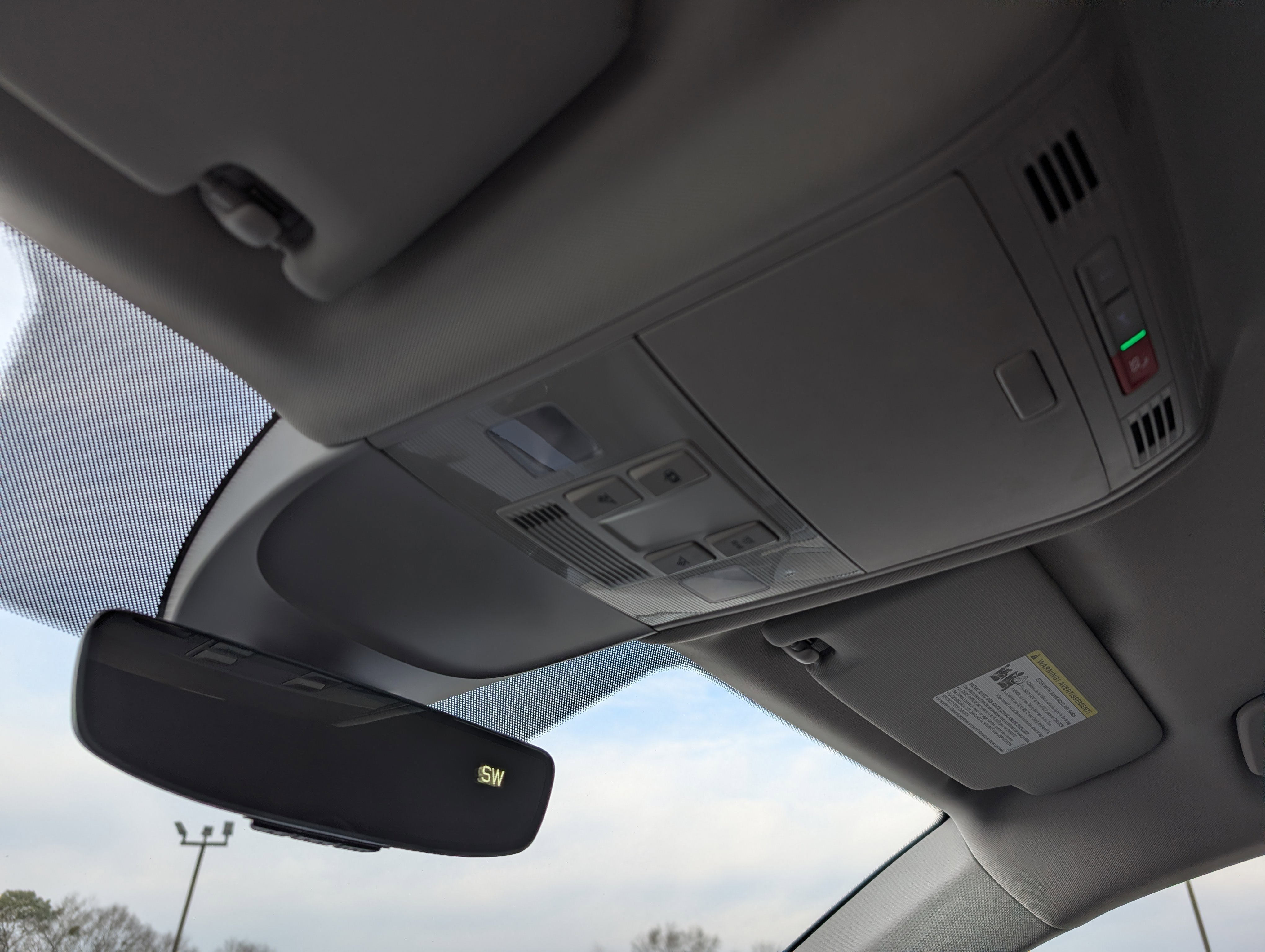 Used 2023 Volkswagen Taos SE w/ Black Wheel Package image 28