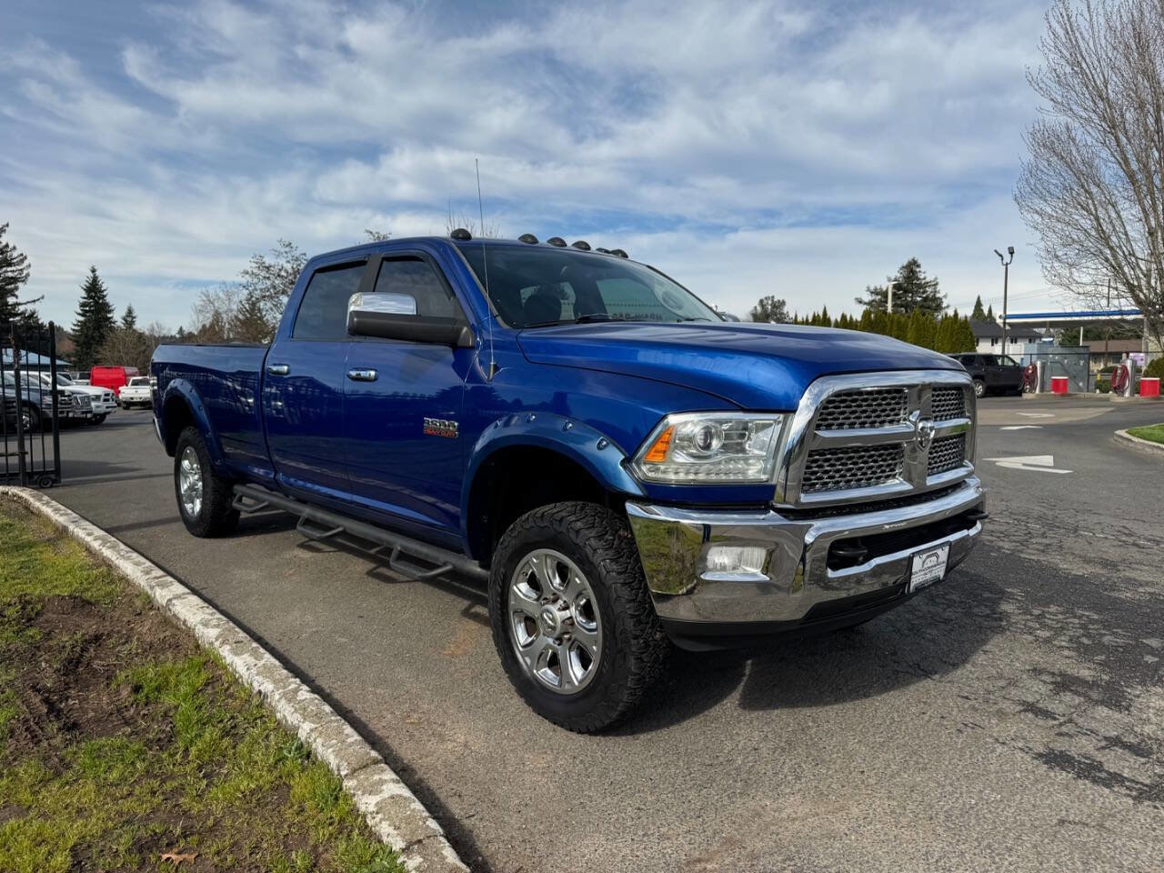 Used 2014 RAM 3500 Laramie AWD/4WD image 13
