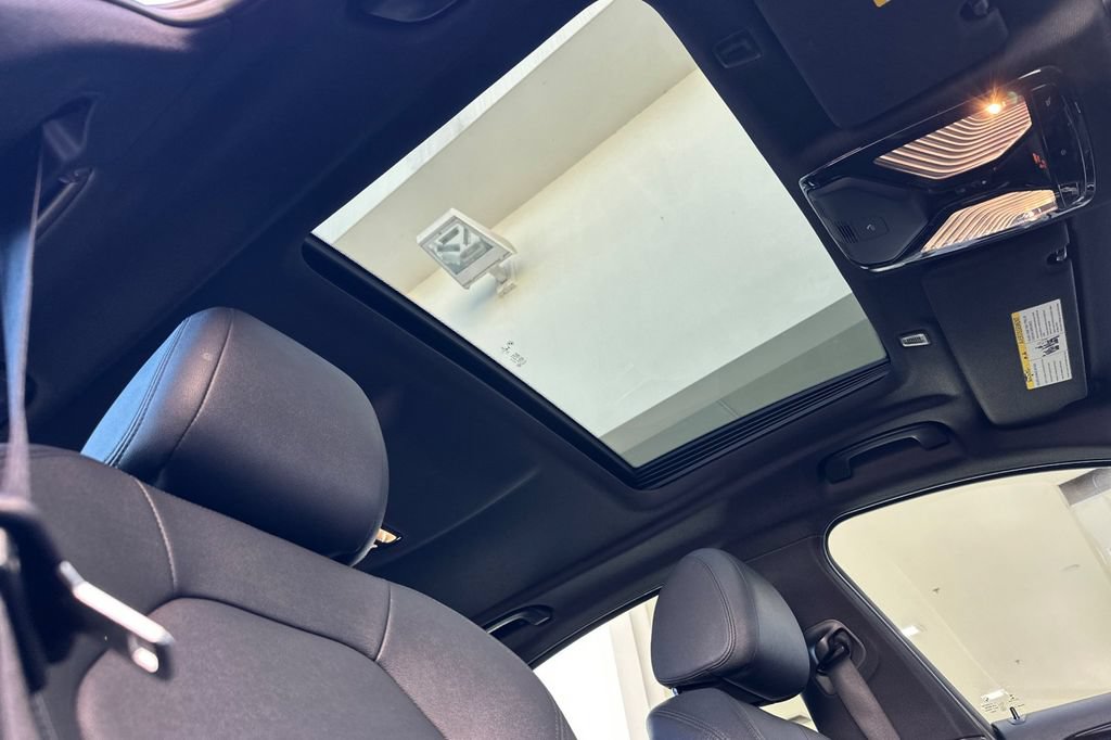 Used 2018 BMW 530i RWD image 17