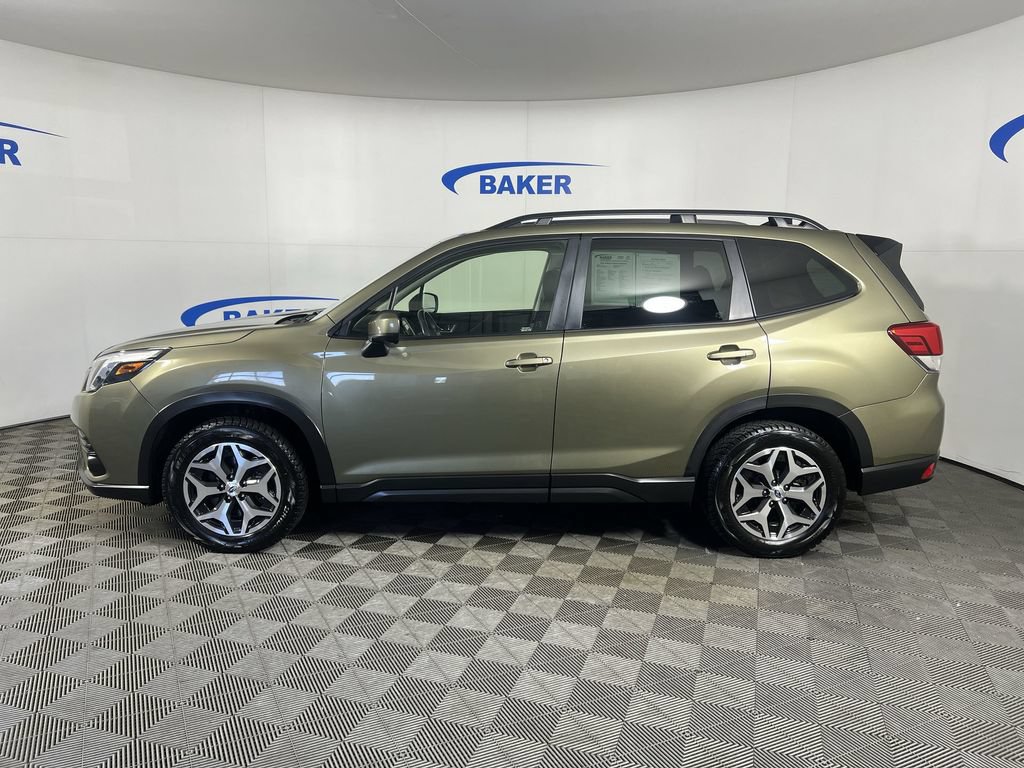 Used 2024 Subaru Forester Premium AWD/4WD image 6