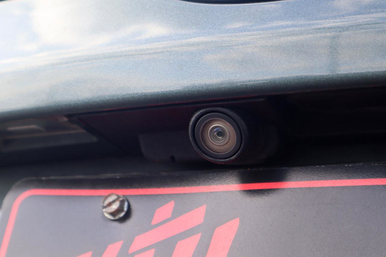 Used 2016 Ford Fusion SE w/ Equipment Group 202A image 28