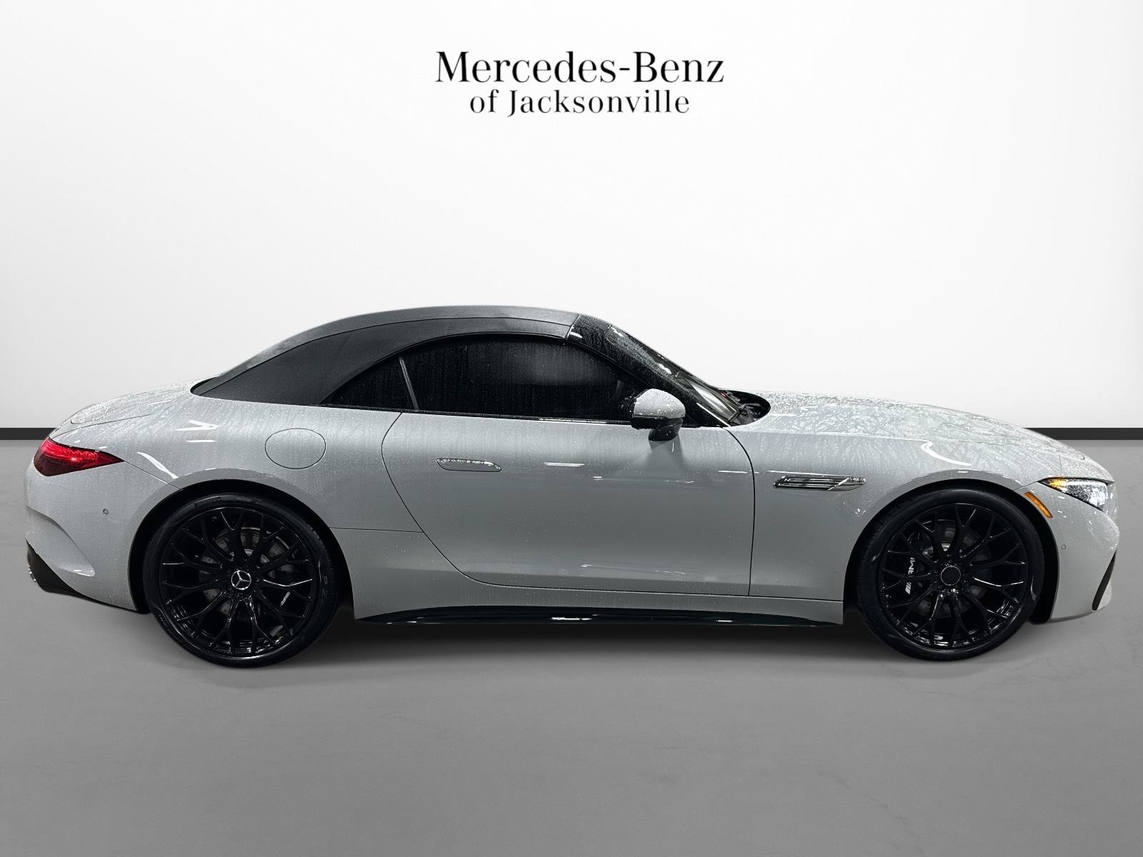 Certified 2024 Mercedes-Benz SL 63 AMG 4MATIC image 2