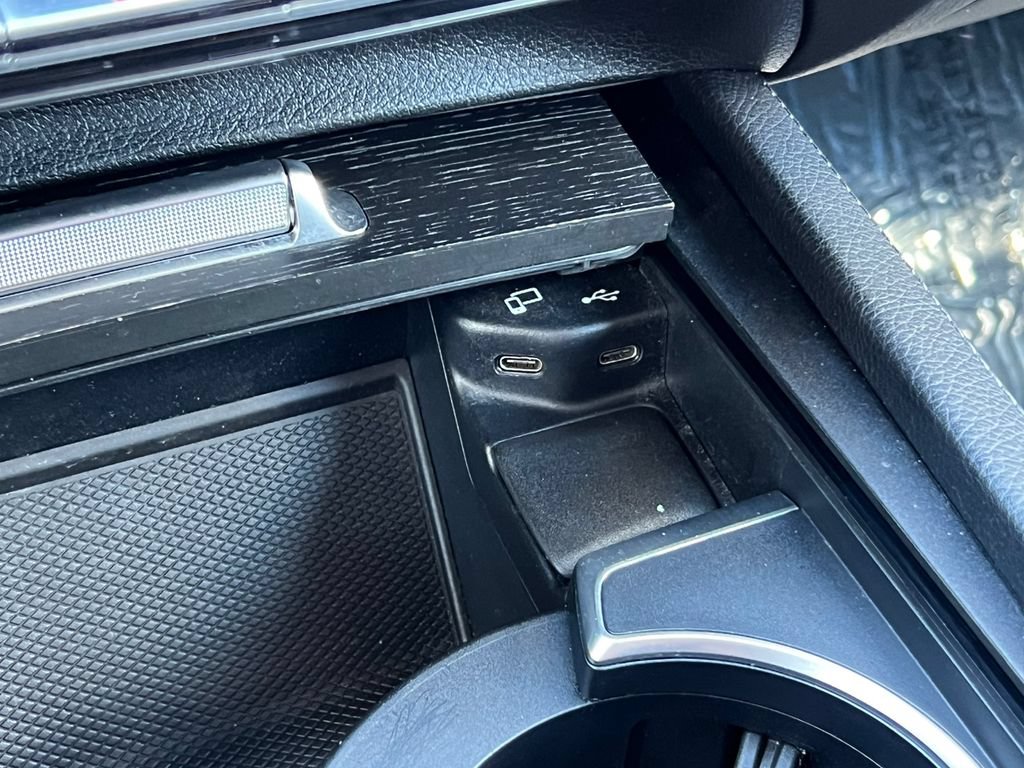 Used 2022 Mercedes-Benz GLE 350 4MATIC w/ Premium Package image 28