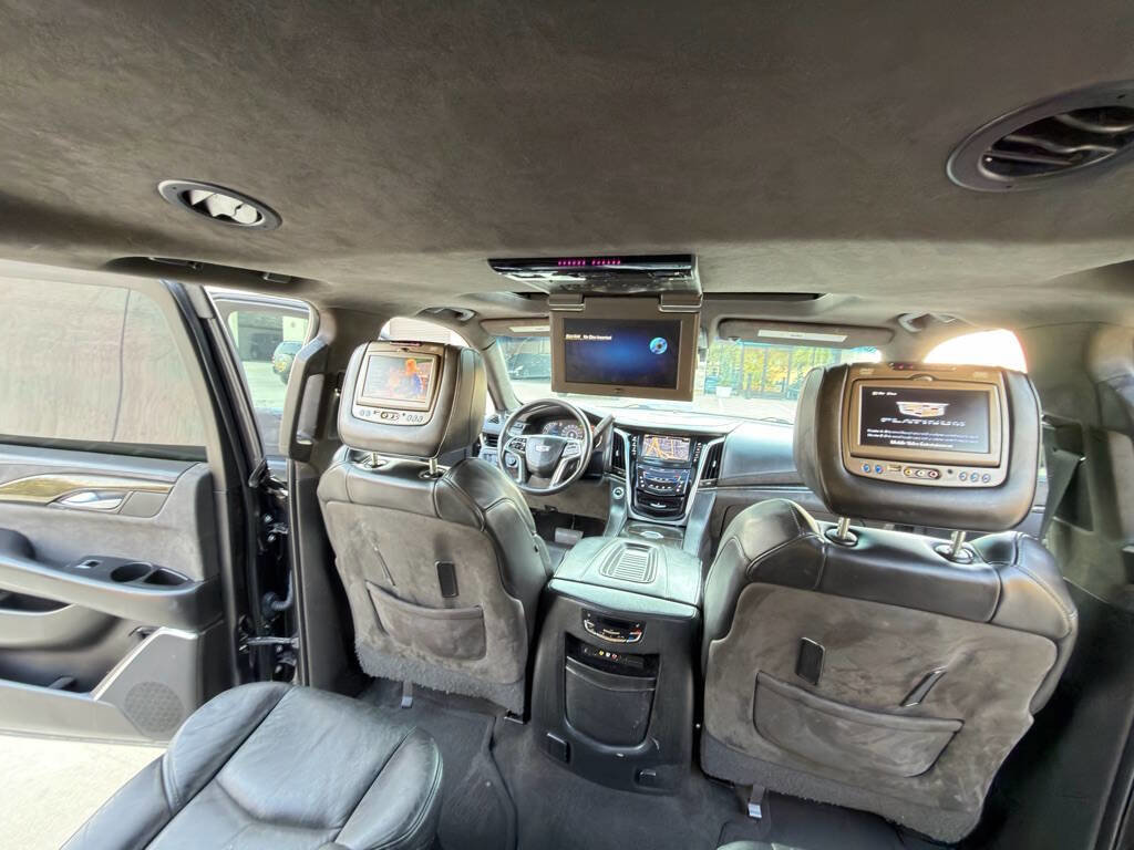 Used 2016 Cadillac Escalade ESV Platinum AWD/4WD image 29