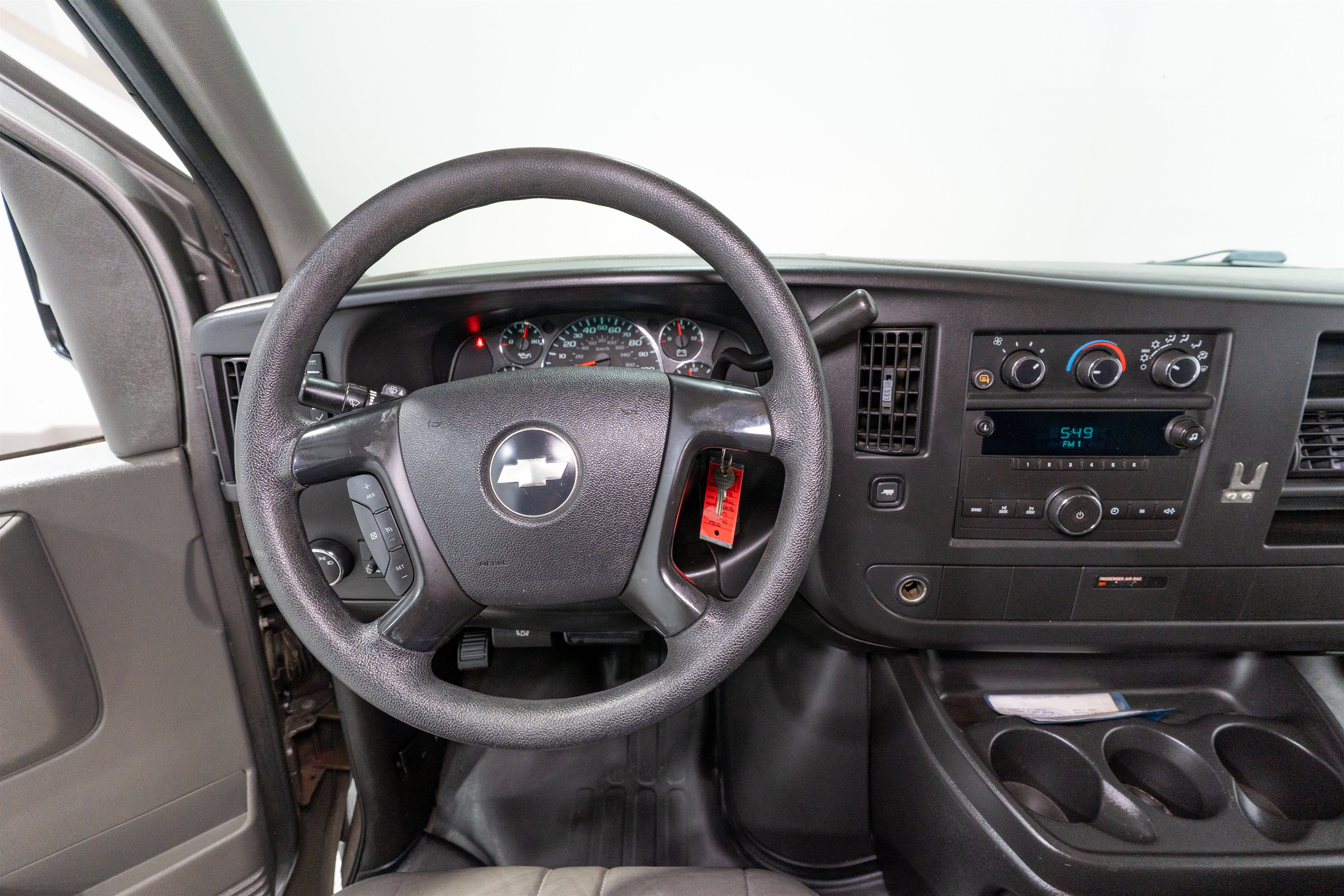 Used 2008 Chevrolet Express 1500 w/ Power Package RWD image 15