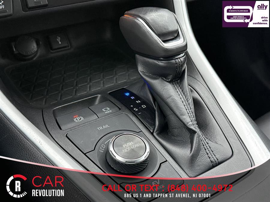 Used 2021 Toyota RAV4 XLE Premium AWD/4WD image 22