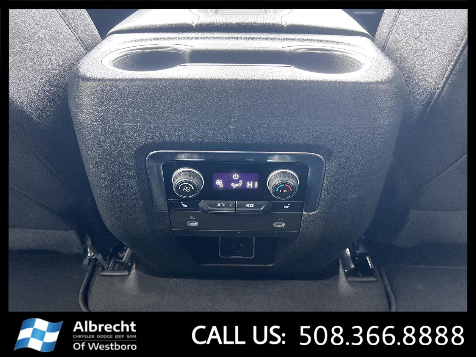 Used 2023 Chevrolet Tahoe Premier w/ Premium Package 2 image 26