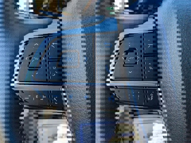 Certified 2025 Toyota Highlander Platinum image 21