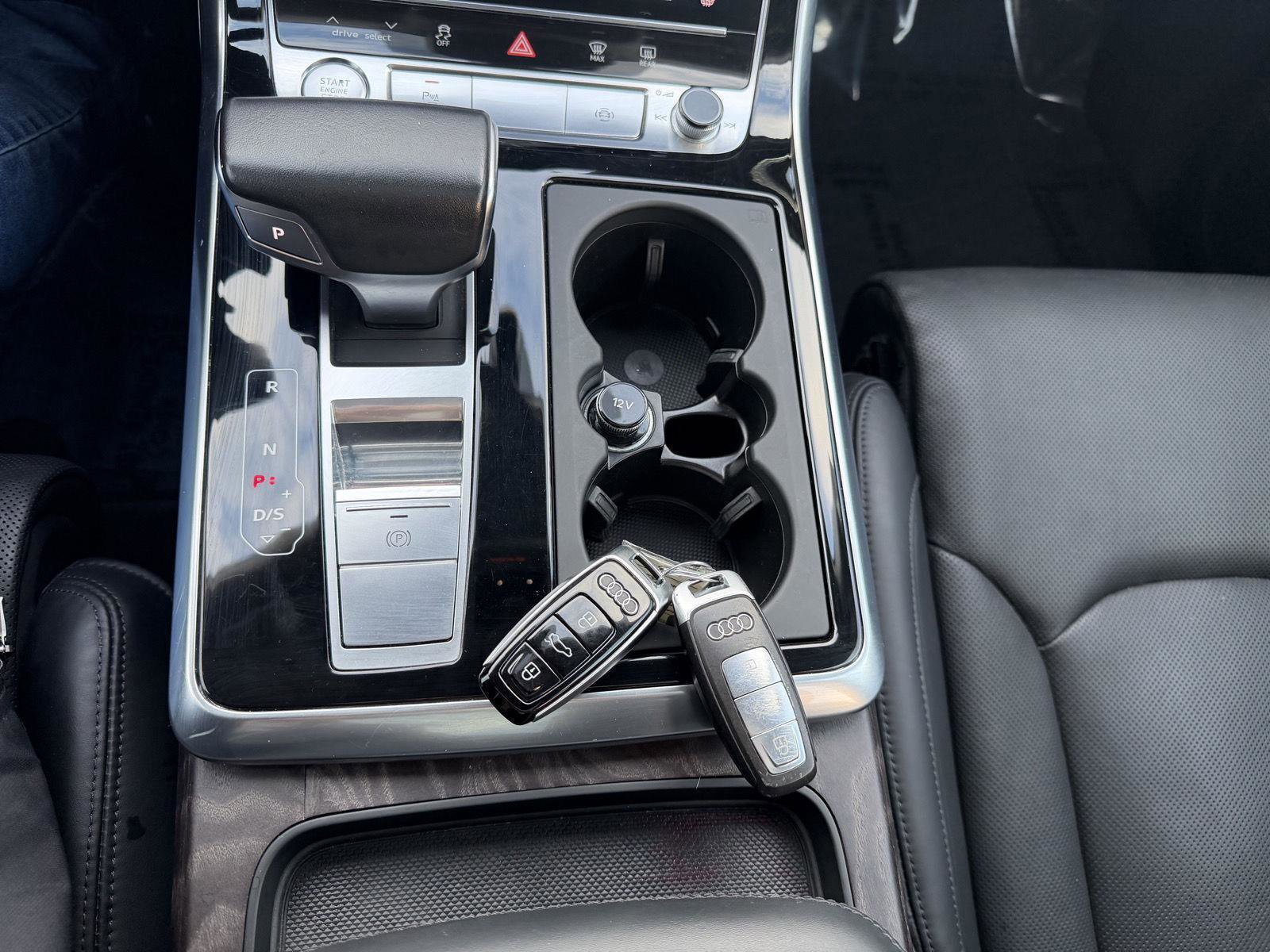 Used 2019 Audi Q8 Prestige w/ Luxury Package image 15