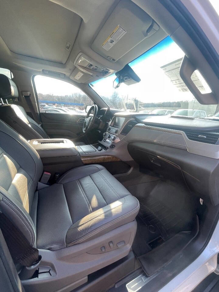 Used 2017 GMC Yukon XL Denali w/ Open Road Package image 17