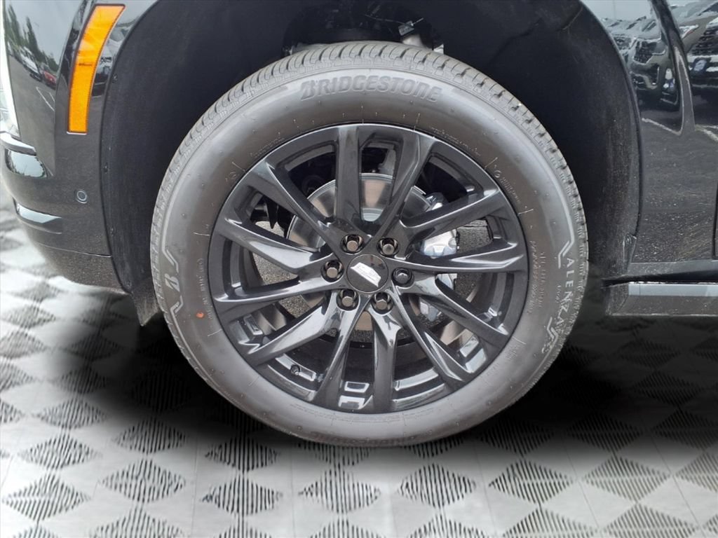Certified 2026 Cadillac Escalade ESV Sport w/ LPO, ONYX Package AWD/4WD image 9