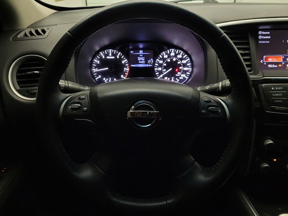 Used 2018 Nissan Pathfinder SV w/ Cargo Package image 22