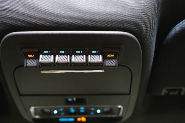 Used 2025 Ford F150 Raptor AWD/4WD image 42