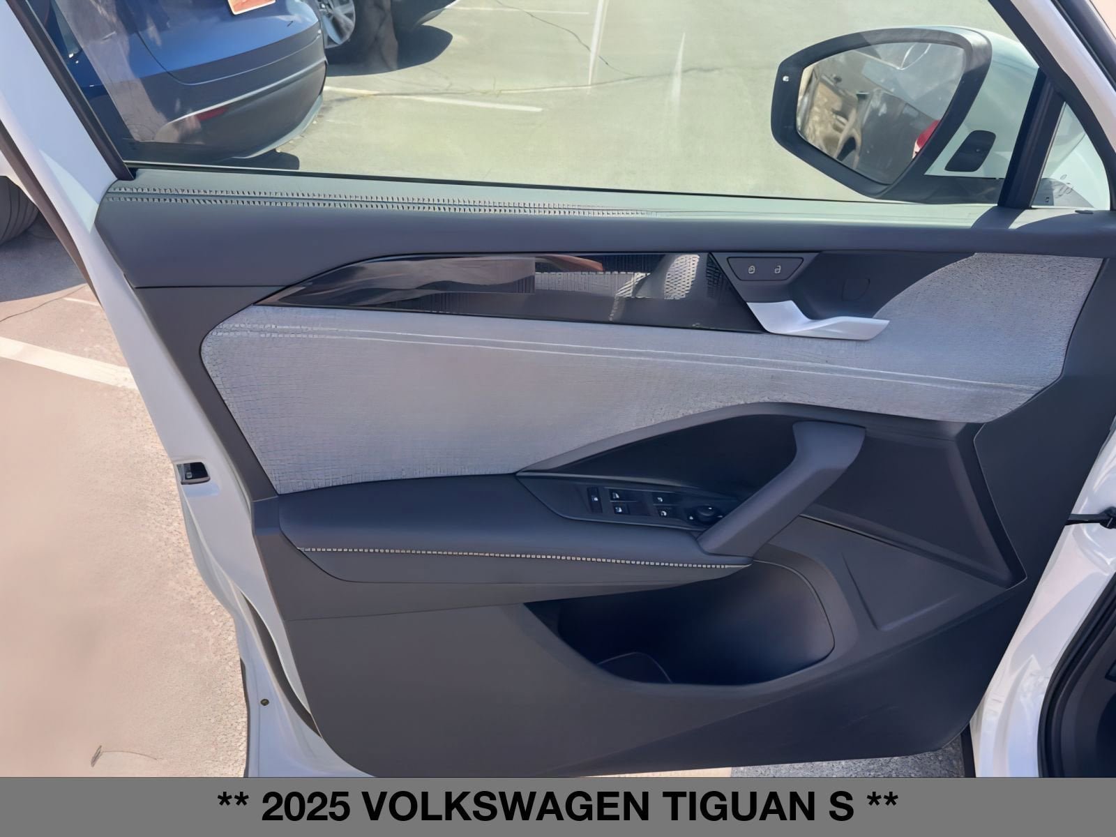 New 2025 Volkswagen Tiguan S AWD/4WD image 11
