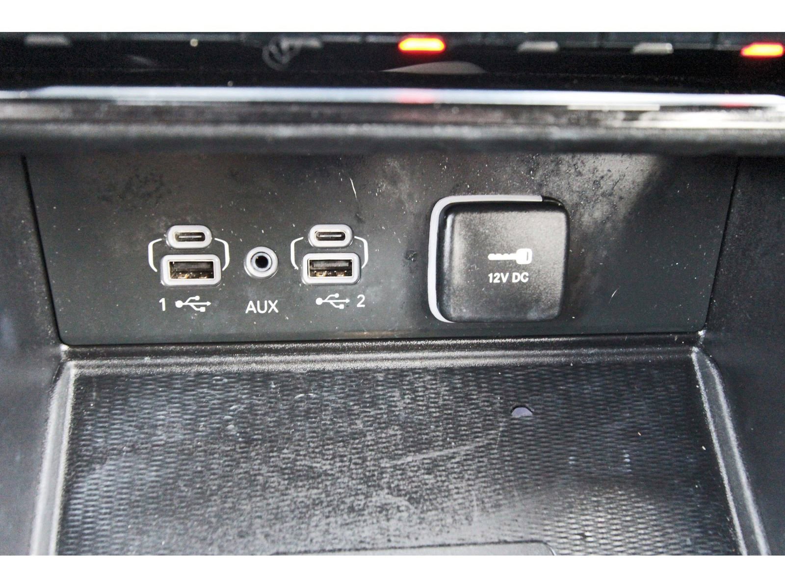 Used 2023 Jeep Grand Cherokee L Limited w/ Luxury Tech Group II image 29