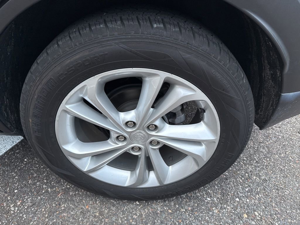 Used 2023 Buick Encore GX Preferred w/ Cold Weather Comfort Package image 12