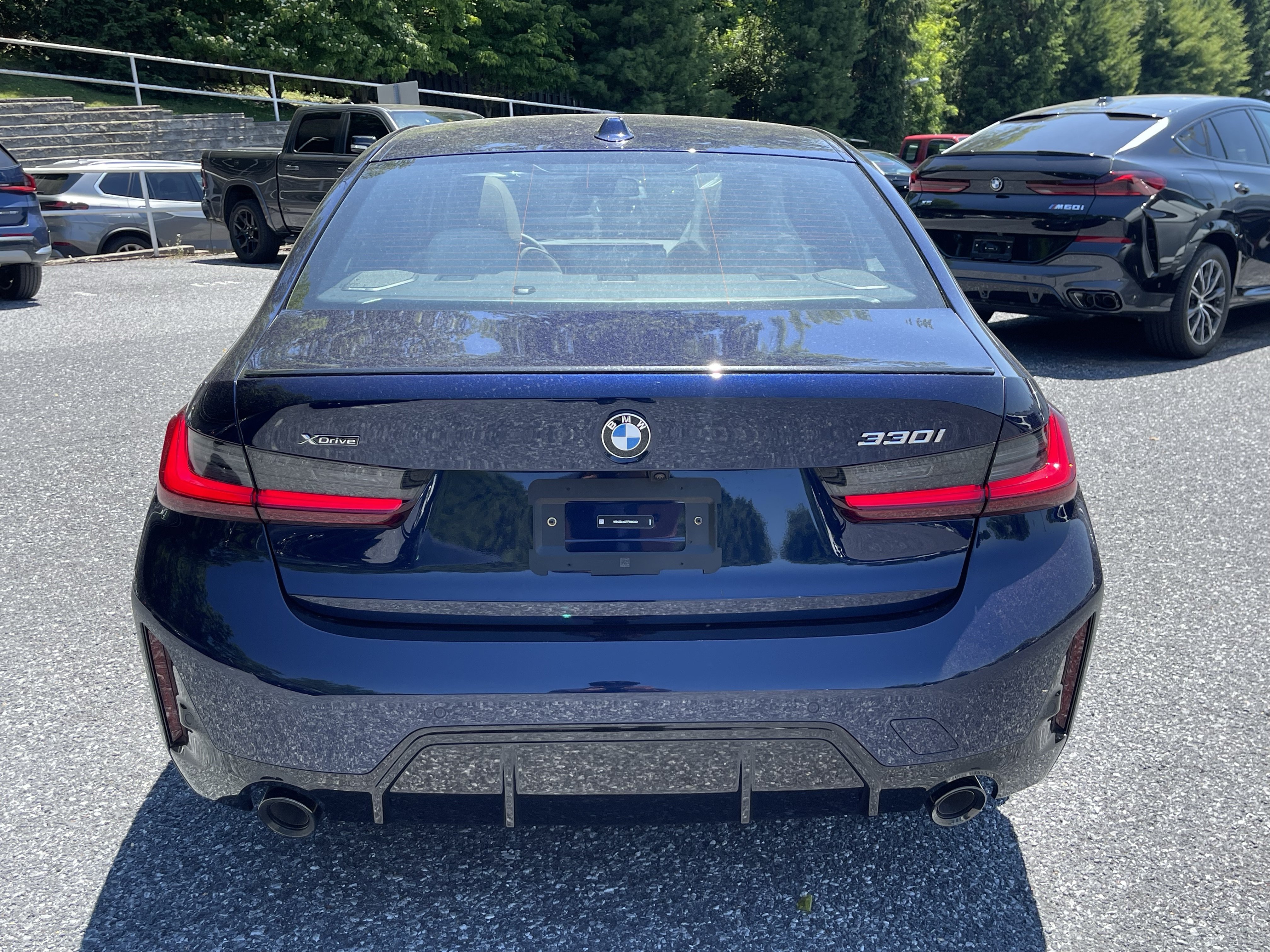 Used 2026 BMW 330i xDrive Sedan w/ M Sport Package AWD/4WD image 7
