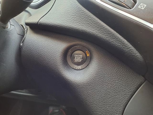Used 2021 Jeep Cherokee Trailhawk w/ Technology Group image 56
