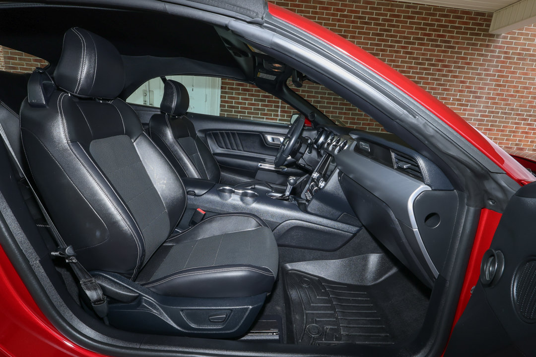 Used 2021 Ford Mustang GT Premium RWD image 28