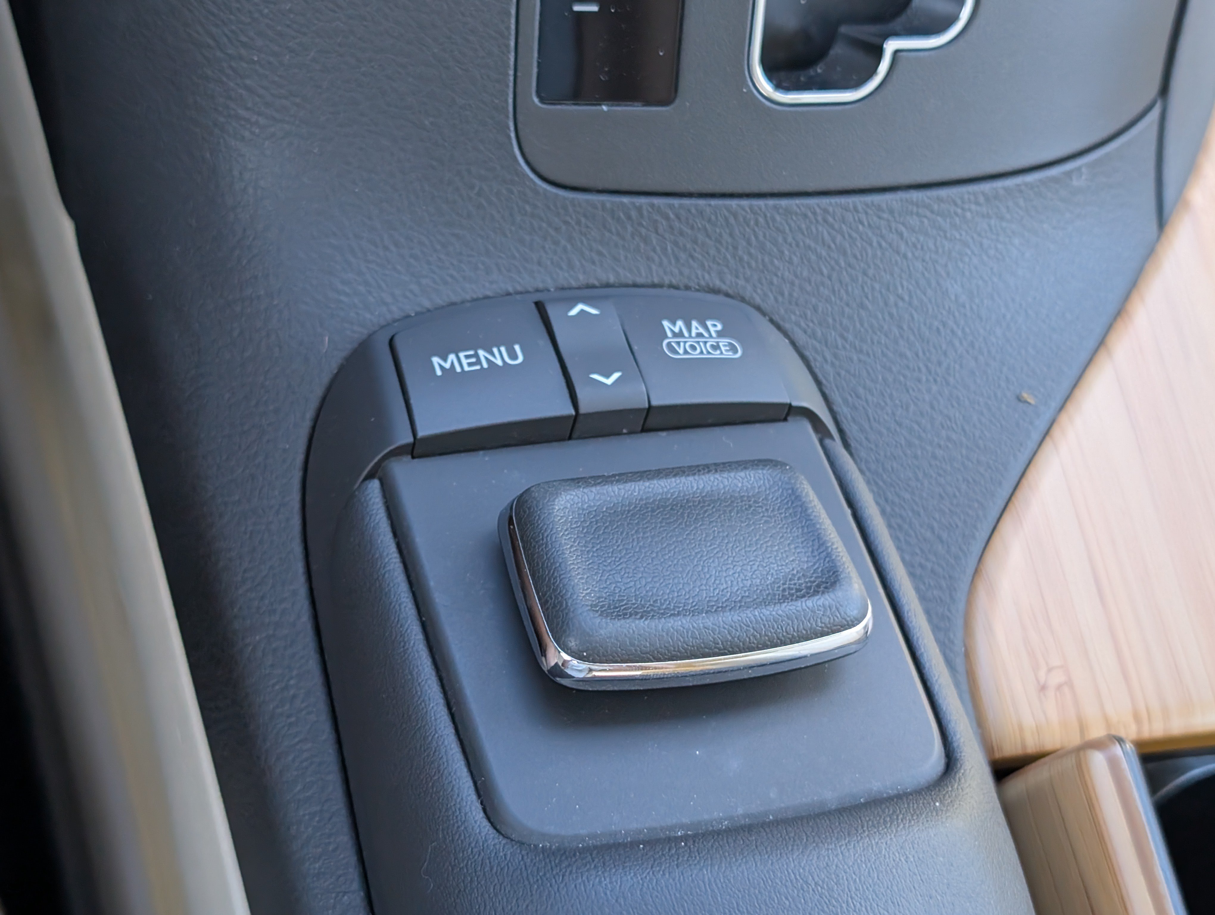 Used 2015 Lexus RX 450h FWD image 24