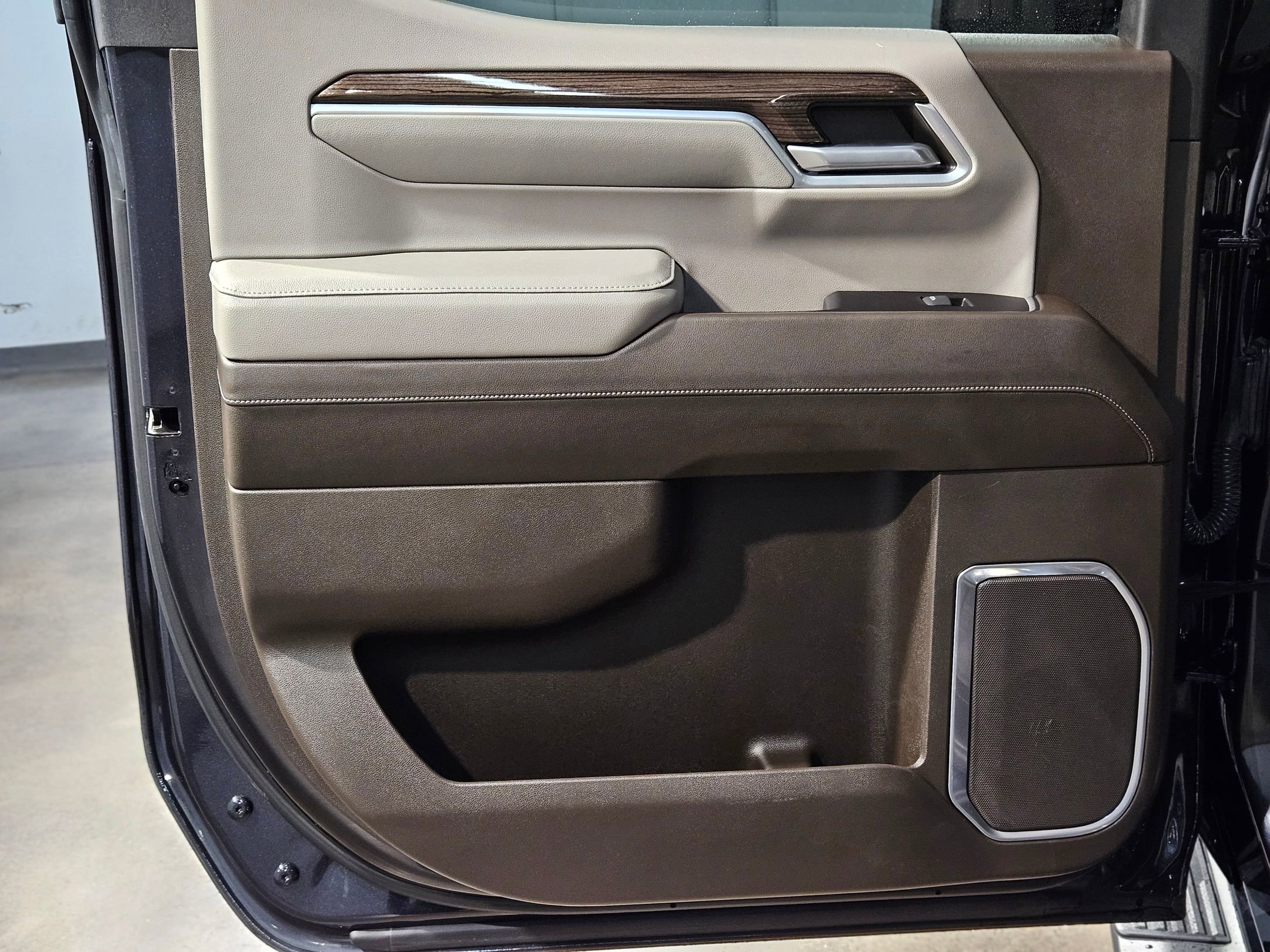 Used 2022 Chevrolet Silverado 1500 RST image 32