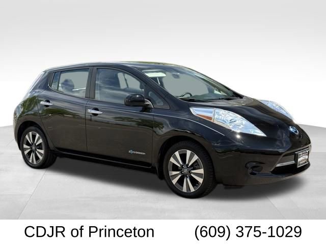 Used 2016 Nissan Leaf SV w/ Premium Package FWD image 1