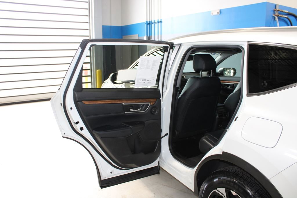 Used 2019 Honda CR-V Touring image 14