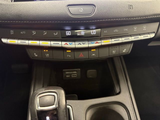 Used 2019 Cadillac XT4 Premium Luxury image 24