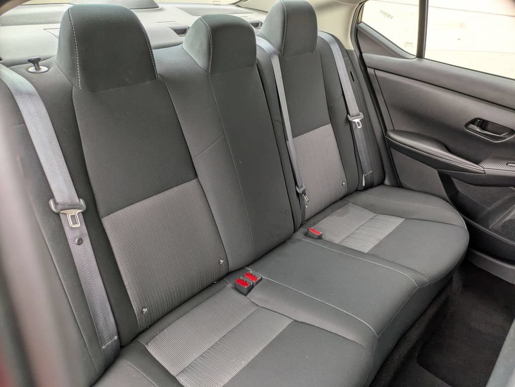 Used 2025 Nissan Sentra SV FWD image 27