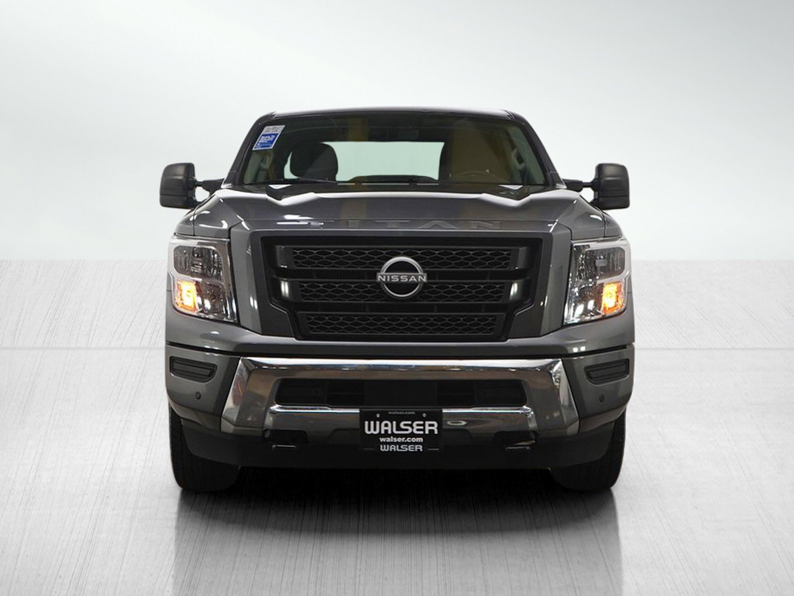 Used 2024 Nissan Titan SV w/ SV Convenience Package image 8