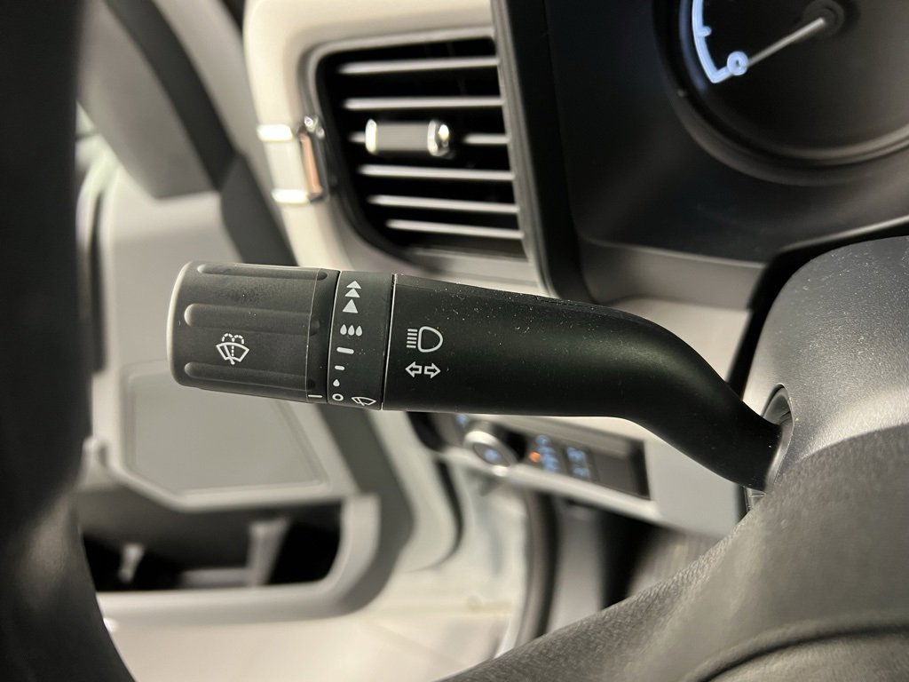 New 2025 Ford F550 4x4 Supercab Super Duty image 17