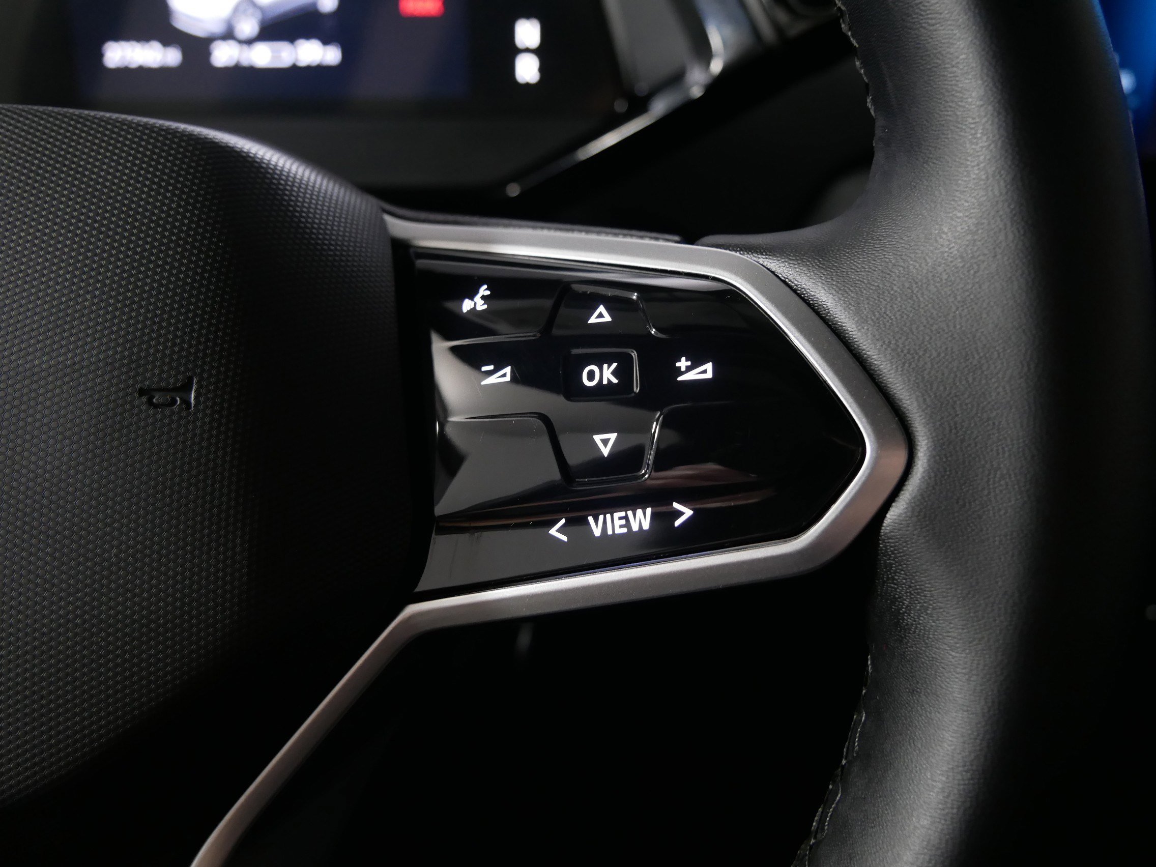 Certified 2023 Volkswagen ID.4 Pro S image 28