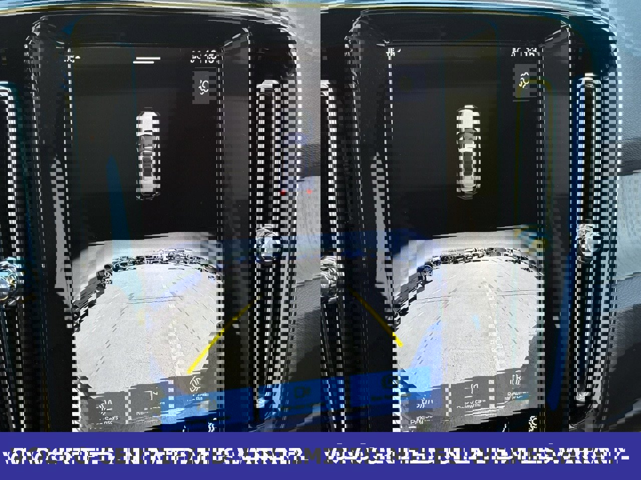 Certified 2025 Volvo XC40 B5 Core image 21