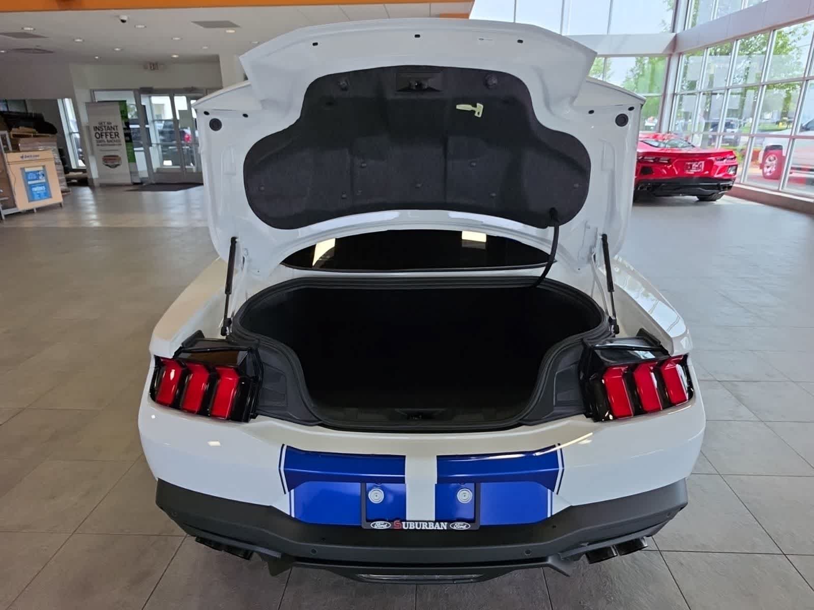Used 2025 Ford Mustang GT Premium RWD image 29