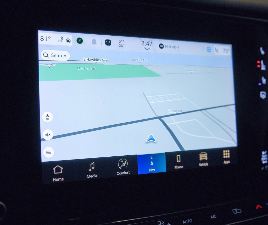 Used 2022 Jeep Wagoneer Series II w/ Rear Seat Video Group 1 image 2