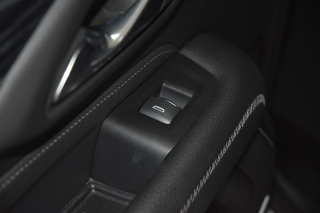 Used 2024 GMC Yukon XL Denali AWD/4WD image 48