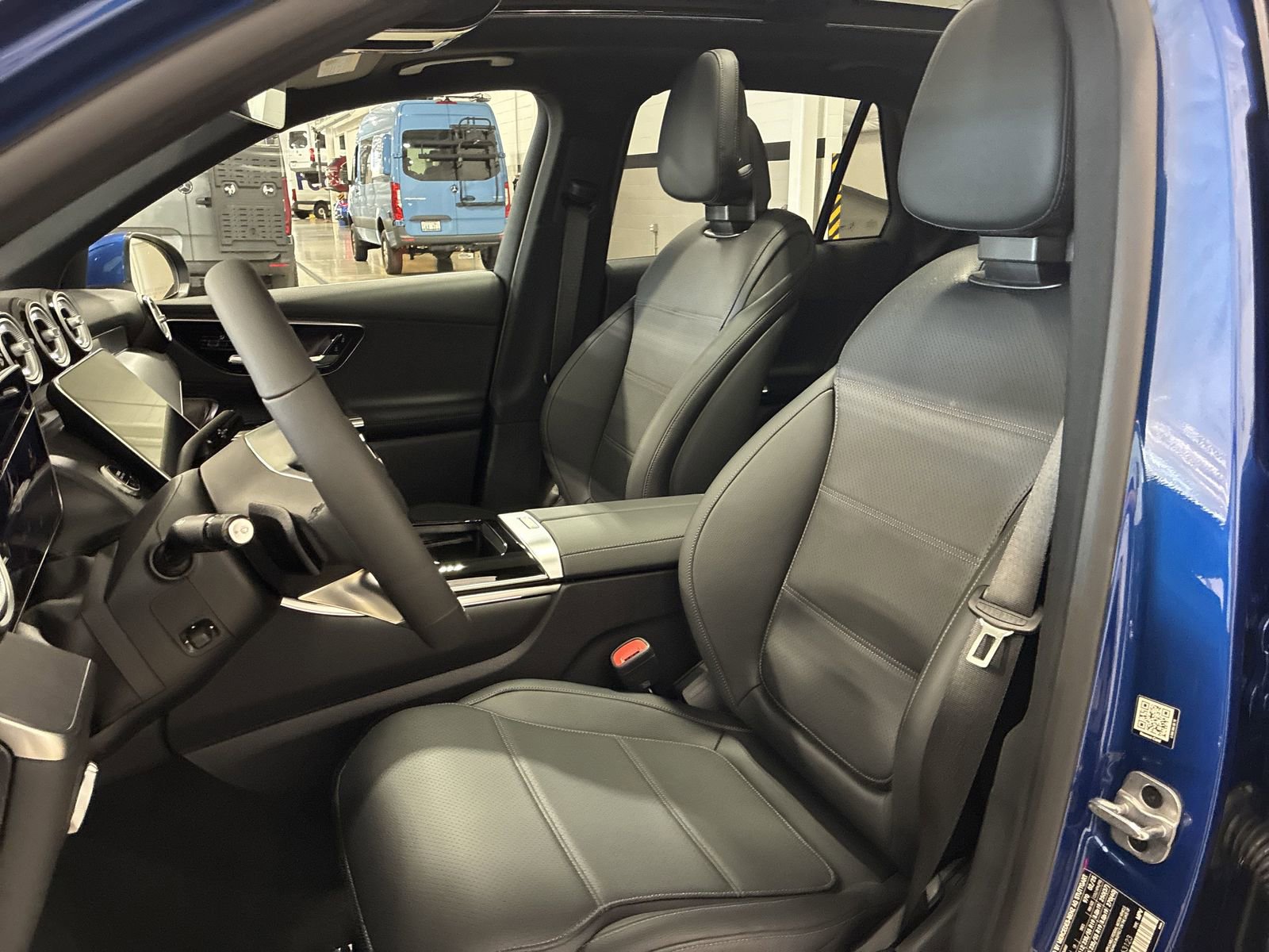 New 2025 Mercedes-Benz GLC 300 4MATIC image 11