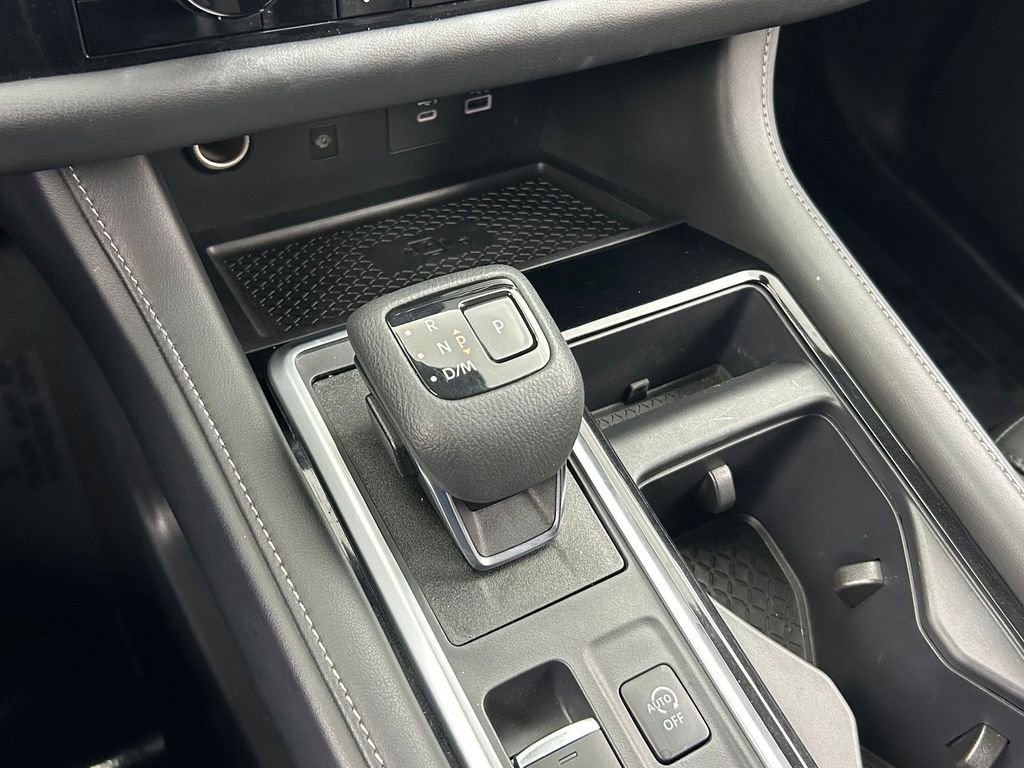 Used 2024 Nissan Pathfinder SL w/ SL Premium Package image 31