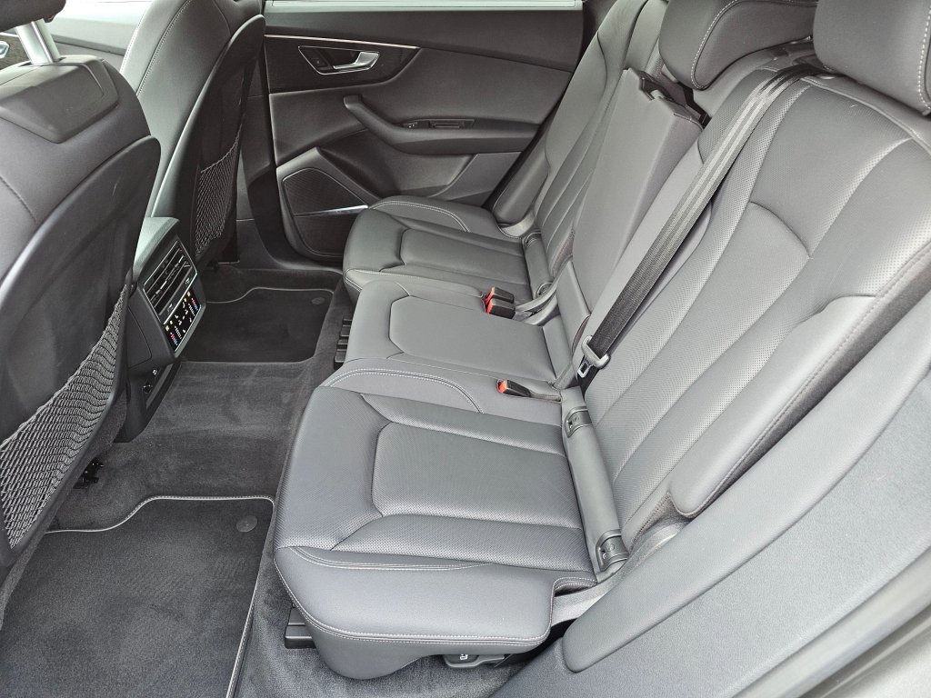 Used 2019 Audi Q8 Prestige w/ Towing Package image 26