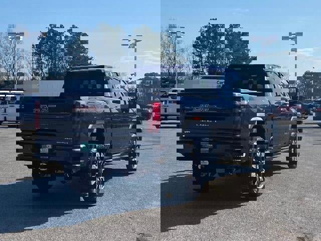 New 2025 GMC Sierra 2500 Denali w/ Denali Reserve Package image 3