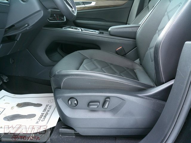 Used 2024 Volkswagen Atlas SE image 21