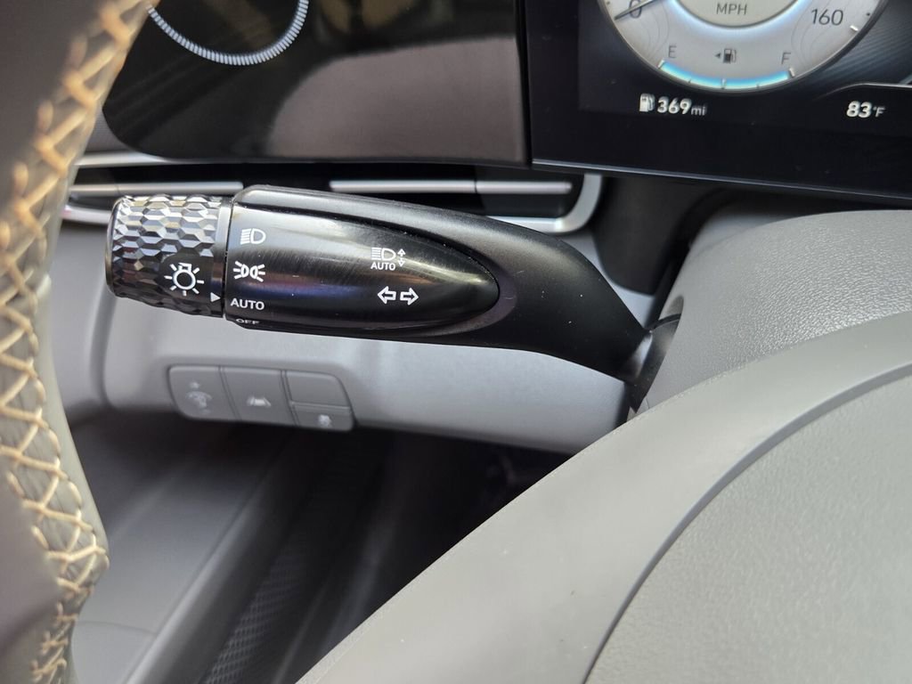 Used 2023 Hyundai Elantra SEL w/ Convenience Package FWD image 23