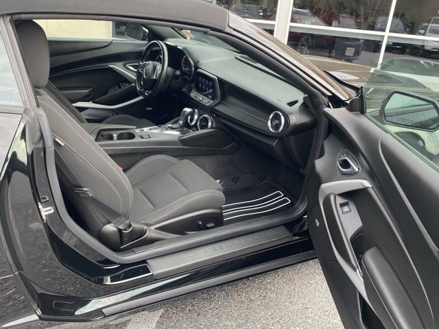 Used 2021 Chevrolet Camaro LT w/ RS Package image 29