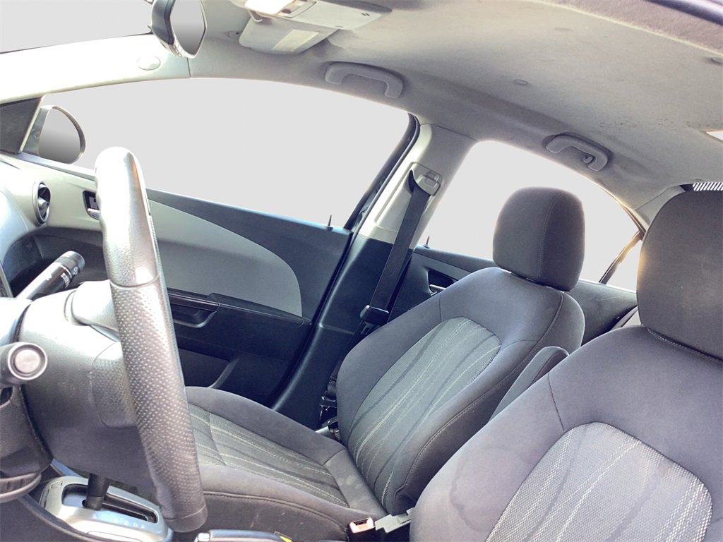 Used 2013 Chevrolet Sonic LT image 30