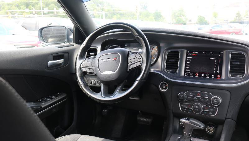 Used 2019 Dodge Charger SXT AWD/4WD image 23